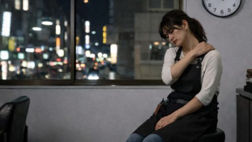 将来に悩む美容師イメージ